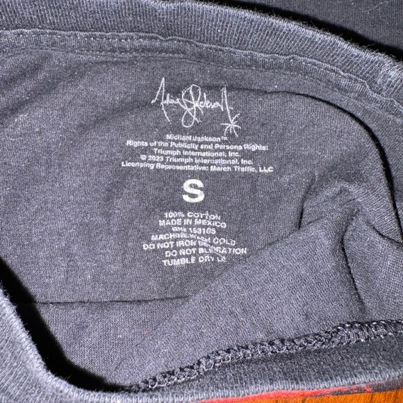 Michael Jackson's Thriller T-Shirt Small (S) Black Pop Music Graphic Tee 2022 - Picture 3 of 3